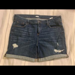 ⭐️ 2/$25 Lightly Distressed Dark Wash Demin Shorts